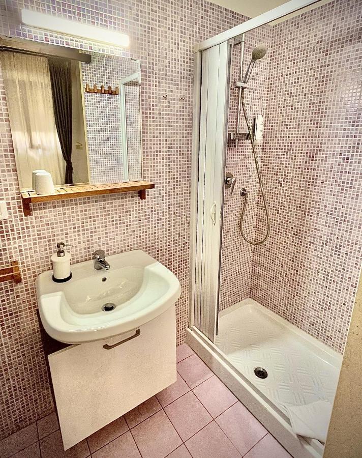 Hotel Il Sole à Trani Extérieur photo