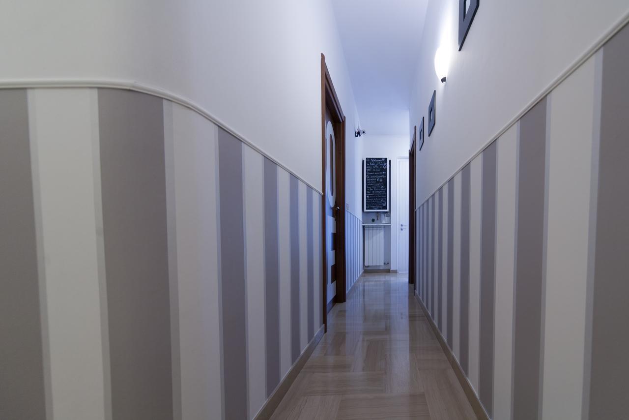 Hotel Il Sole à Trani Extérieur photo
