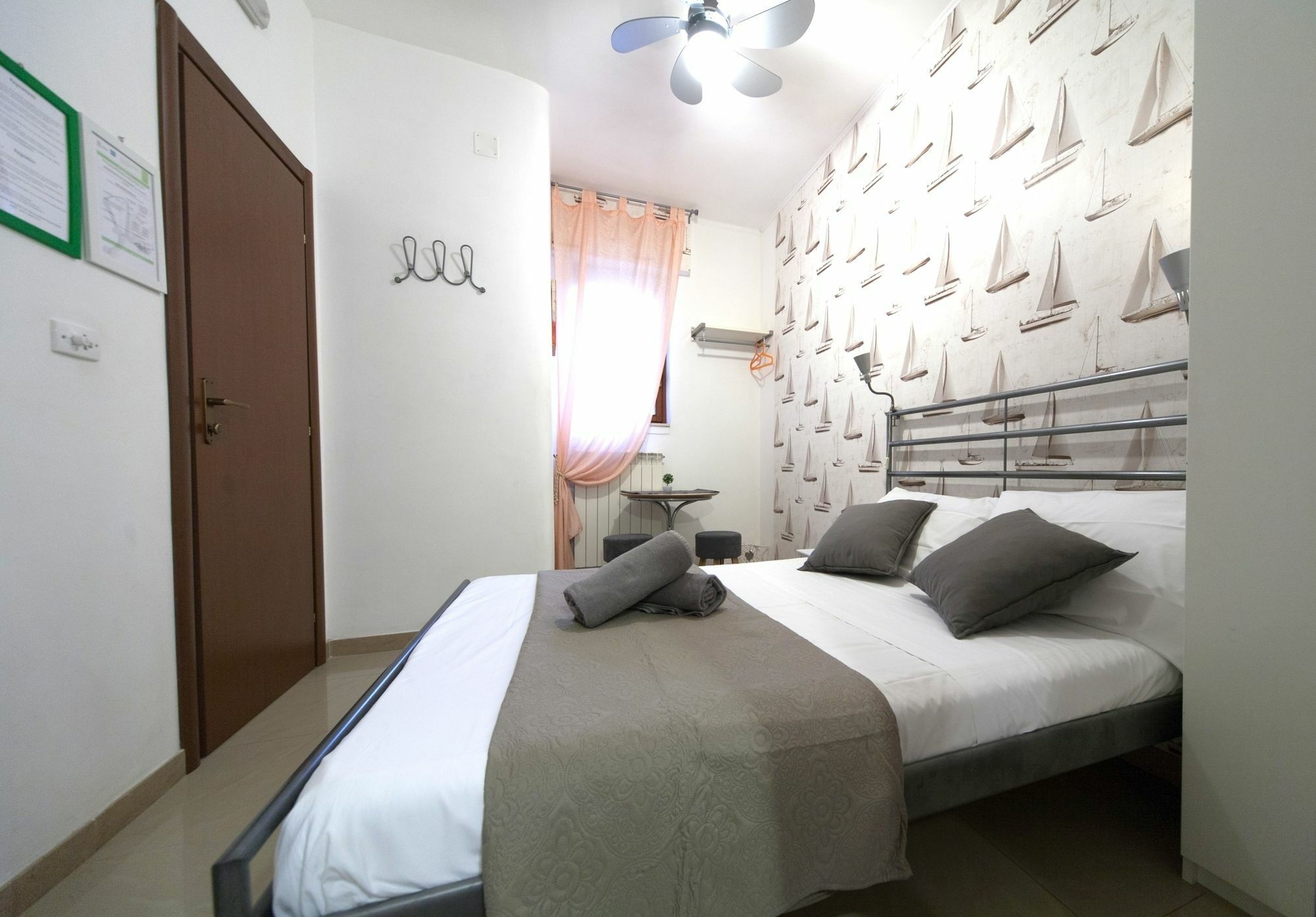 Hotel Il Sole à Trani Extérieur photo